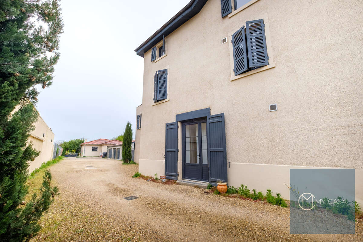 Appartement à LES CHERES