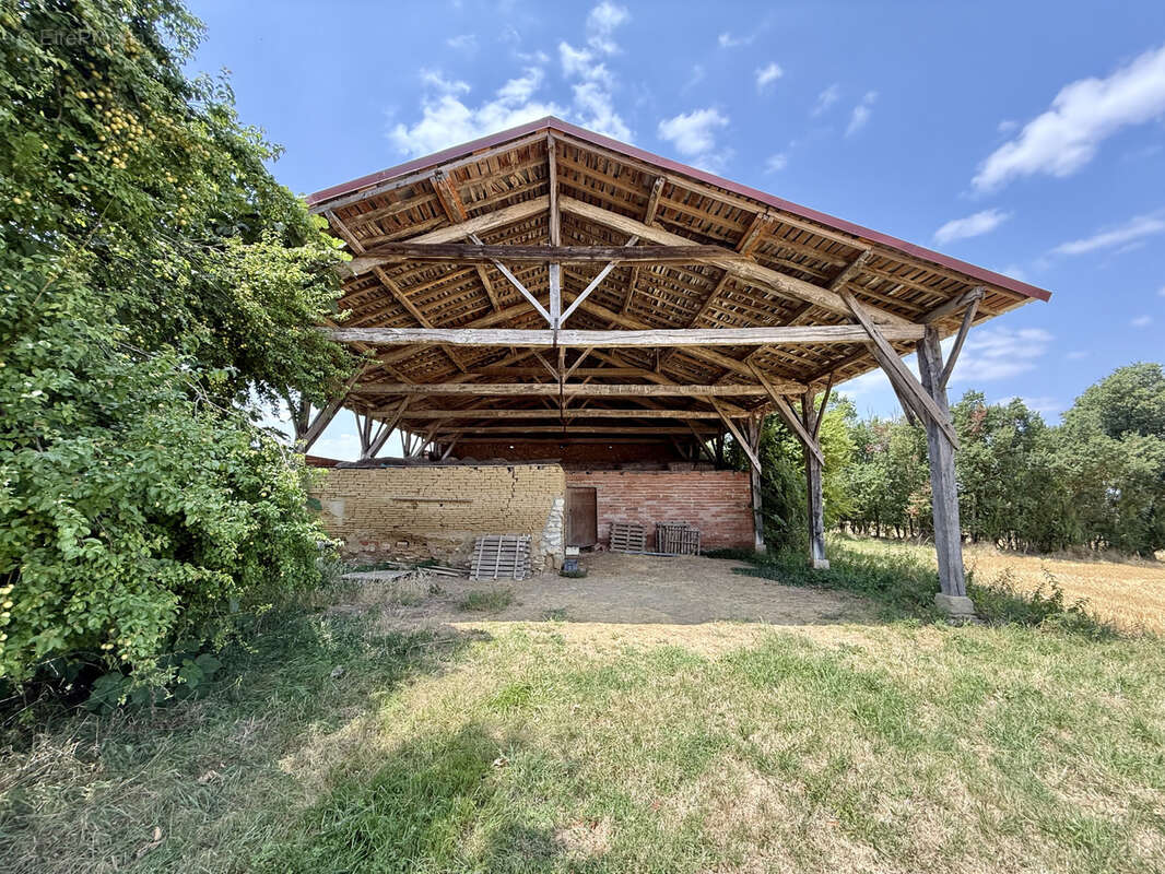 Maison à MONFERRAN-SAVES