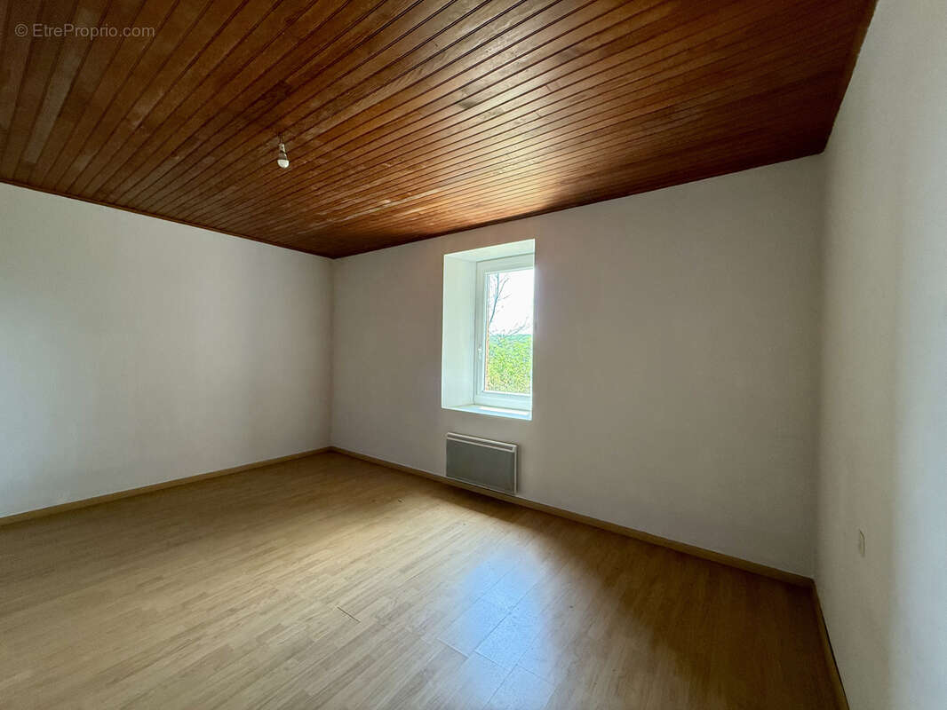 Maison à MONFERRAN-SAVES