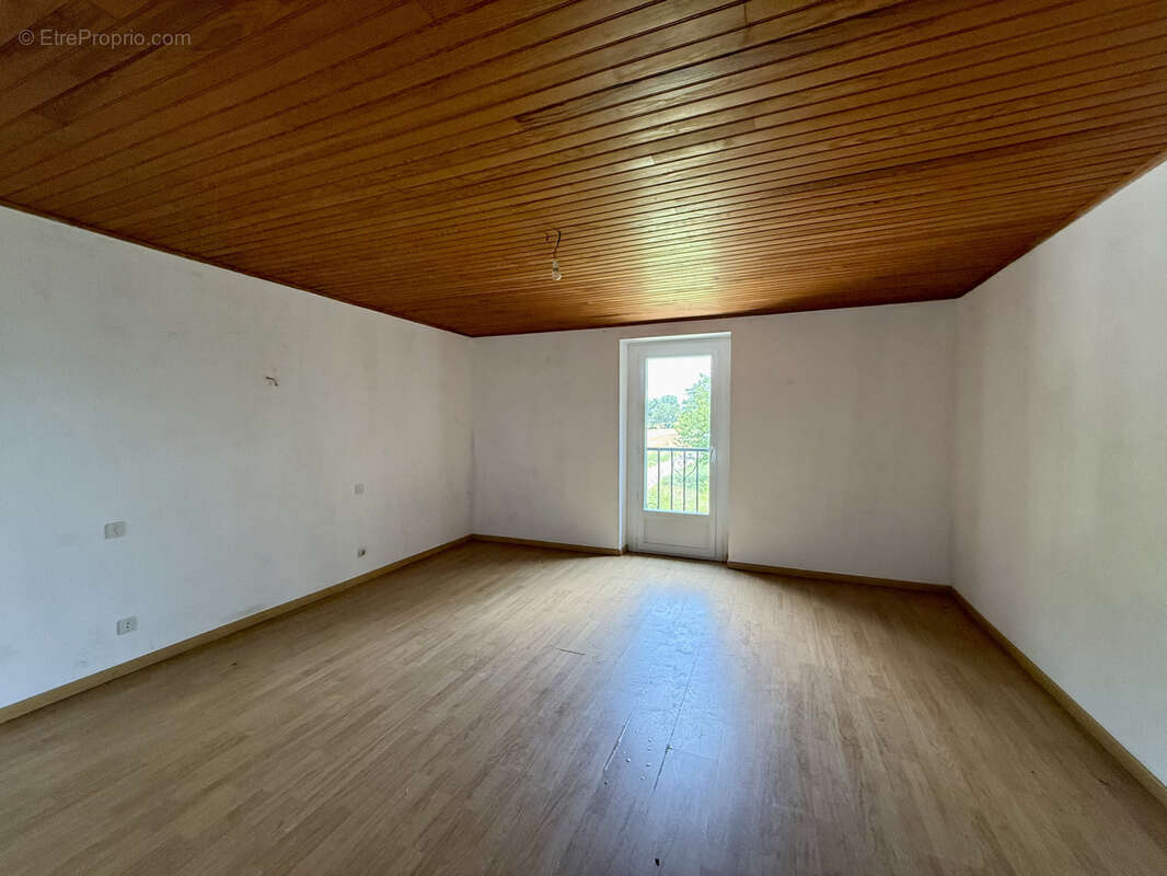 Maison à MONFERRAN-SAVES