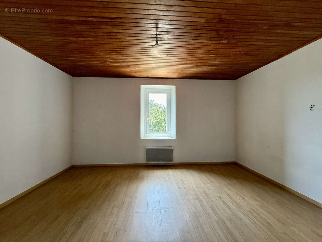 Maison à MONFERRAN-SAVES