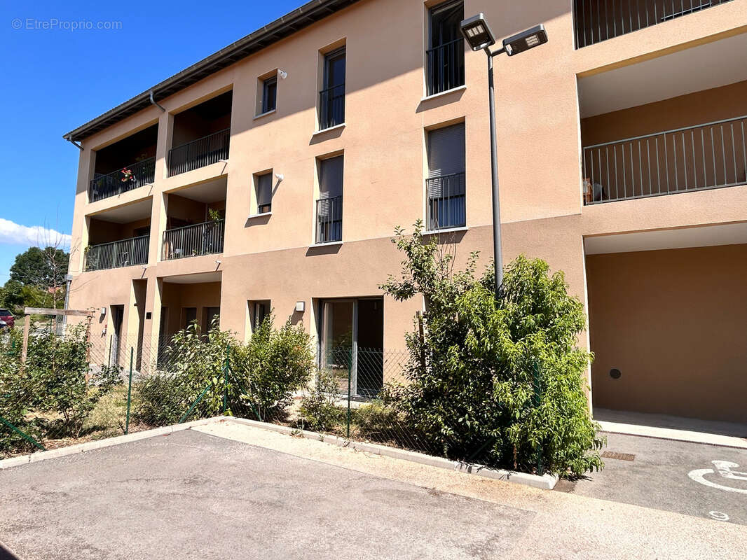 Appartement à LIERGUES