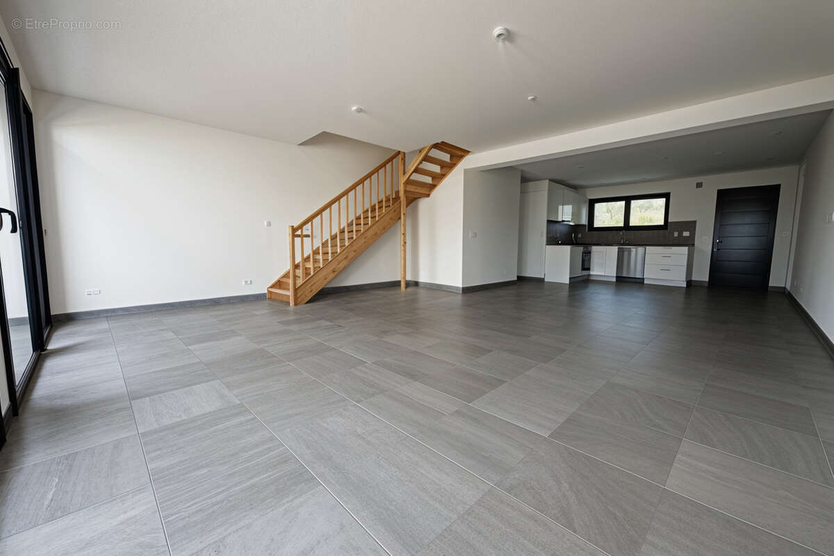 Maison à SAINT-BARTHELEMY-D&#039;ANJOU