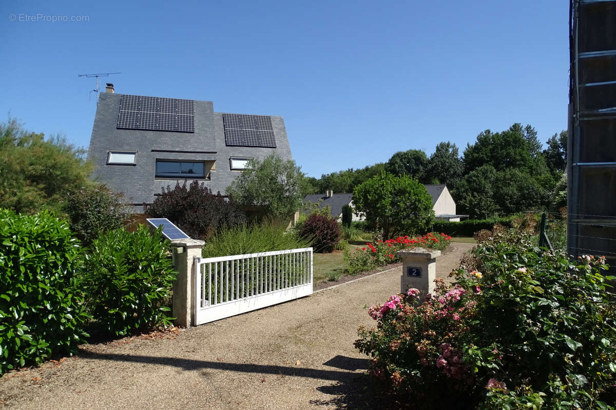 Maison à SAINT-FRAIMBAULT-DE-PRIERES