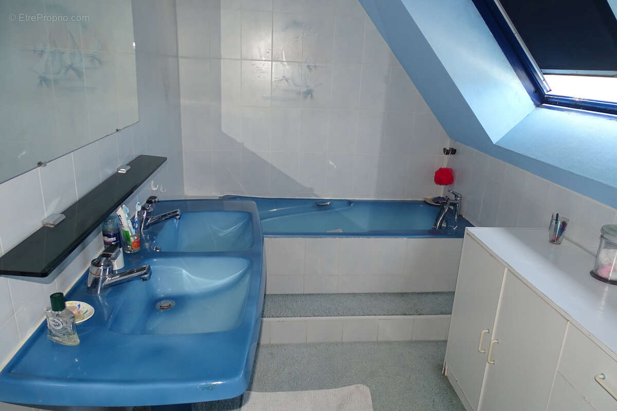 Maison à SAINT-FRAIMBAULT-DE-PRIERES