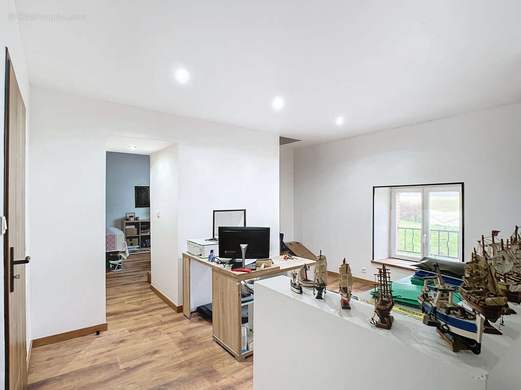 Maison à MONTMIRAIL