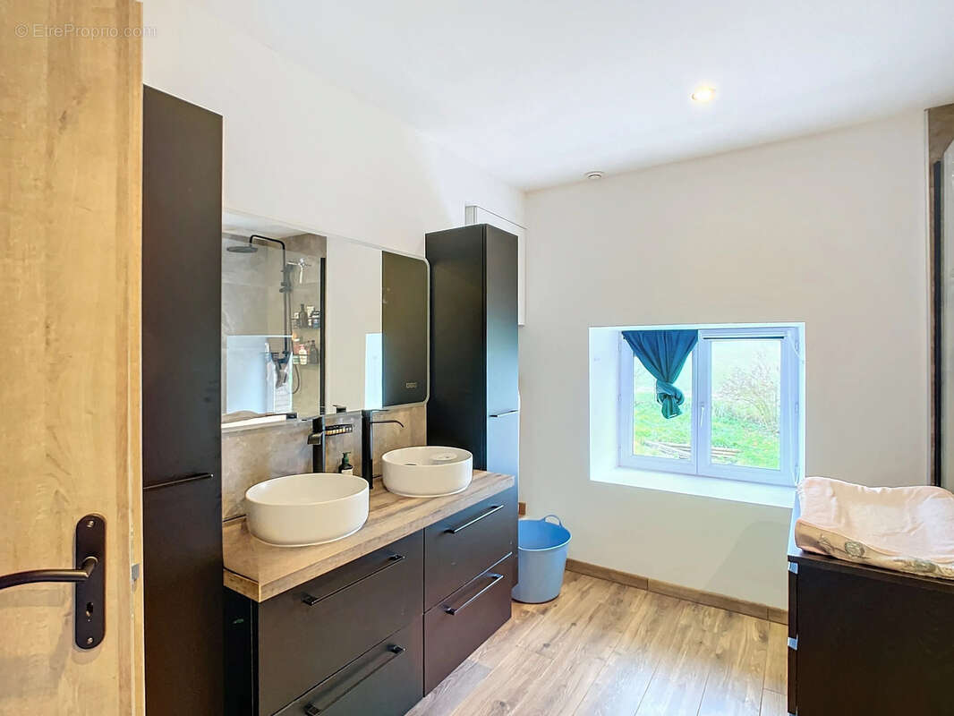 Maison à MONTMIRAIL