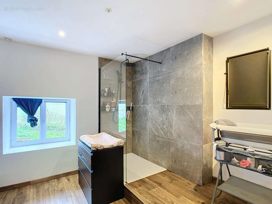 Maison à MONTMIRAIL