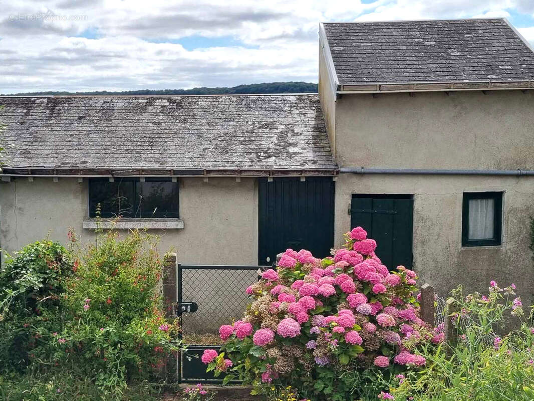 Maison à BESSE-SUR-BRAYE