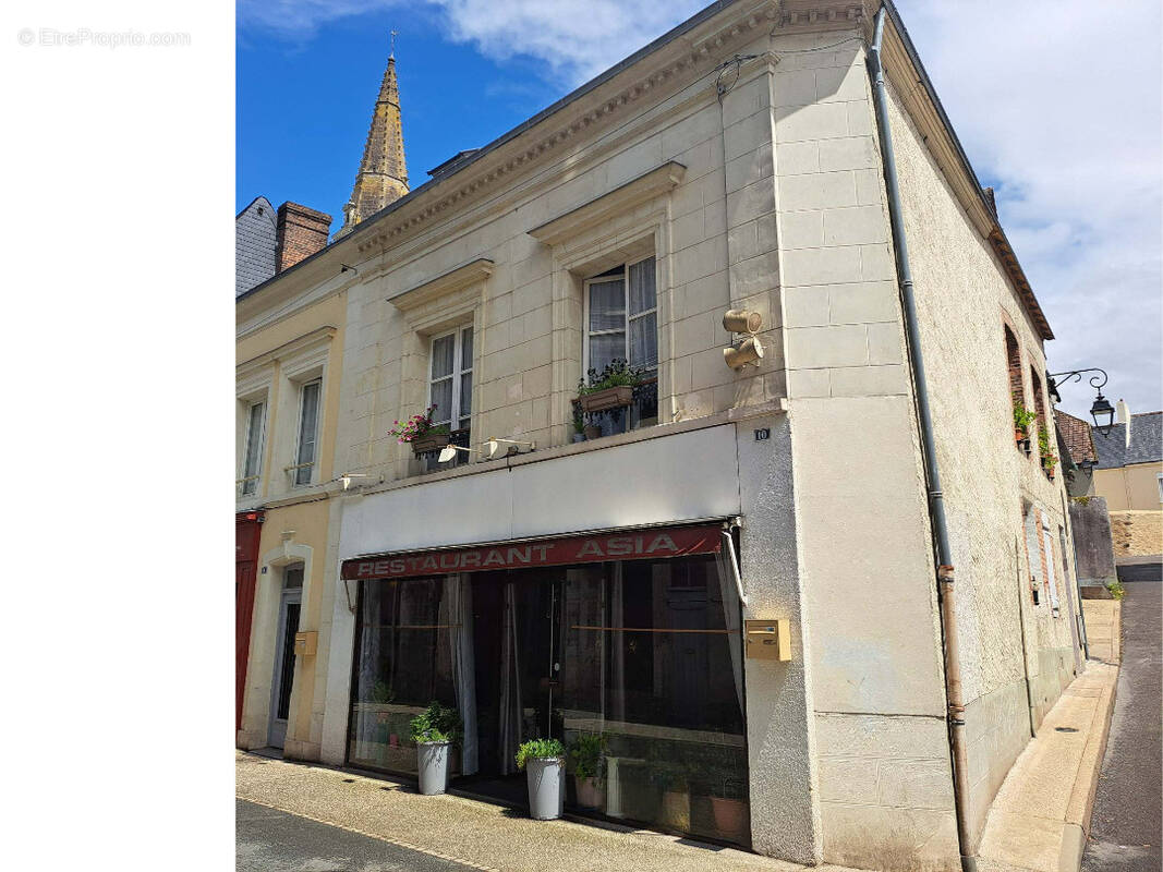 Maison à SAINT-CALAIS