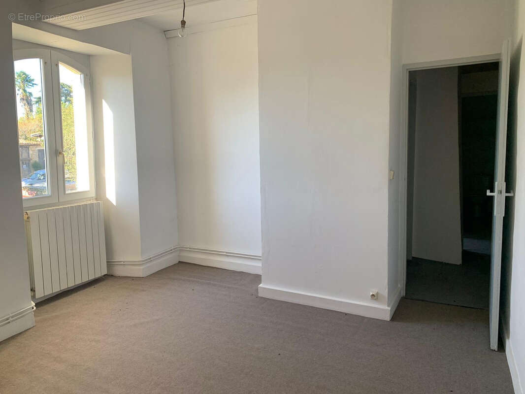 Maison à CASTELMORON-D'ALBRET