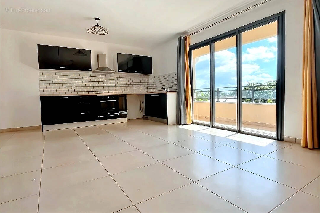 Appartement à SAINTE-MARIE