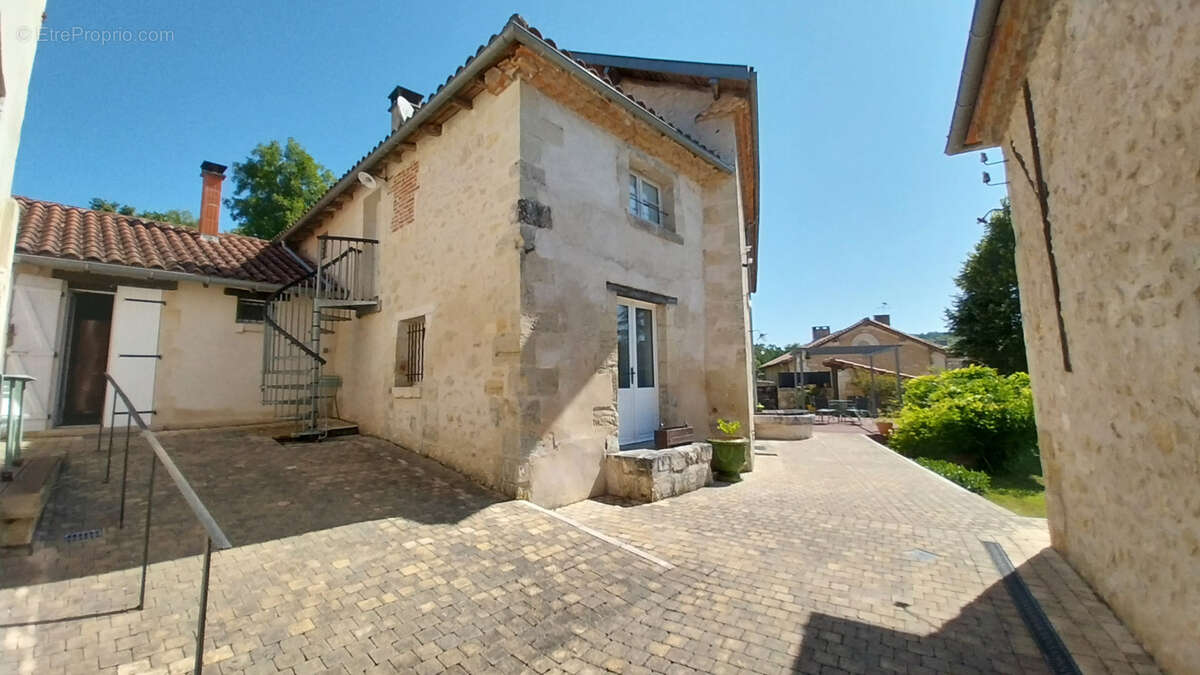 Maison à CHANCELADE