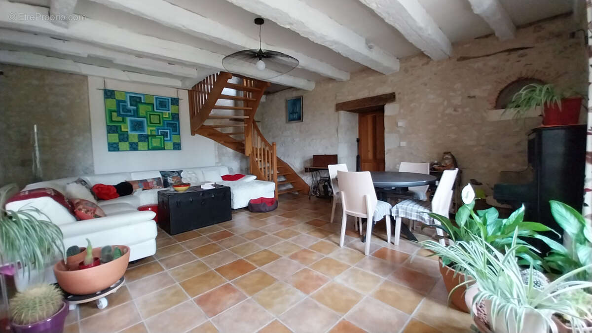 Maison à CHANCELADE