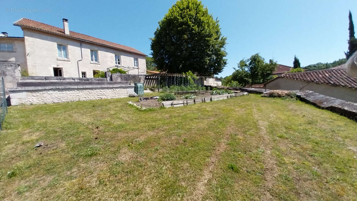 Maison à CHANCELADE