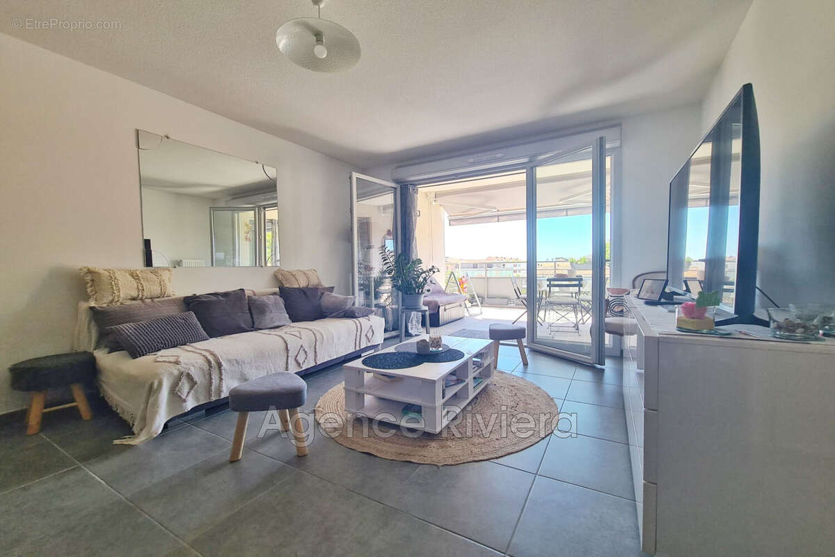 Appartement à SIX-FOURS-LES-PLAGES