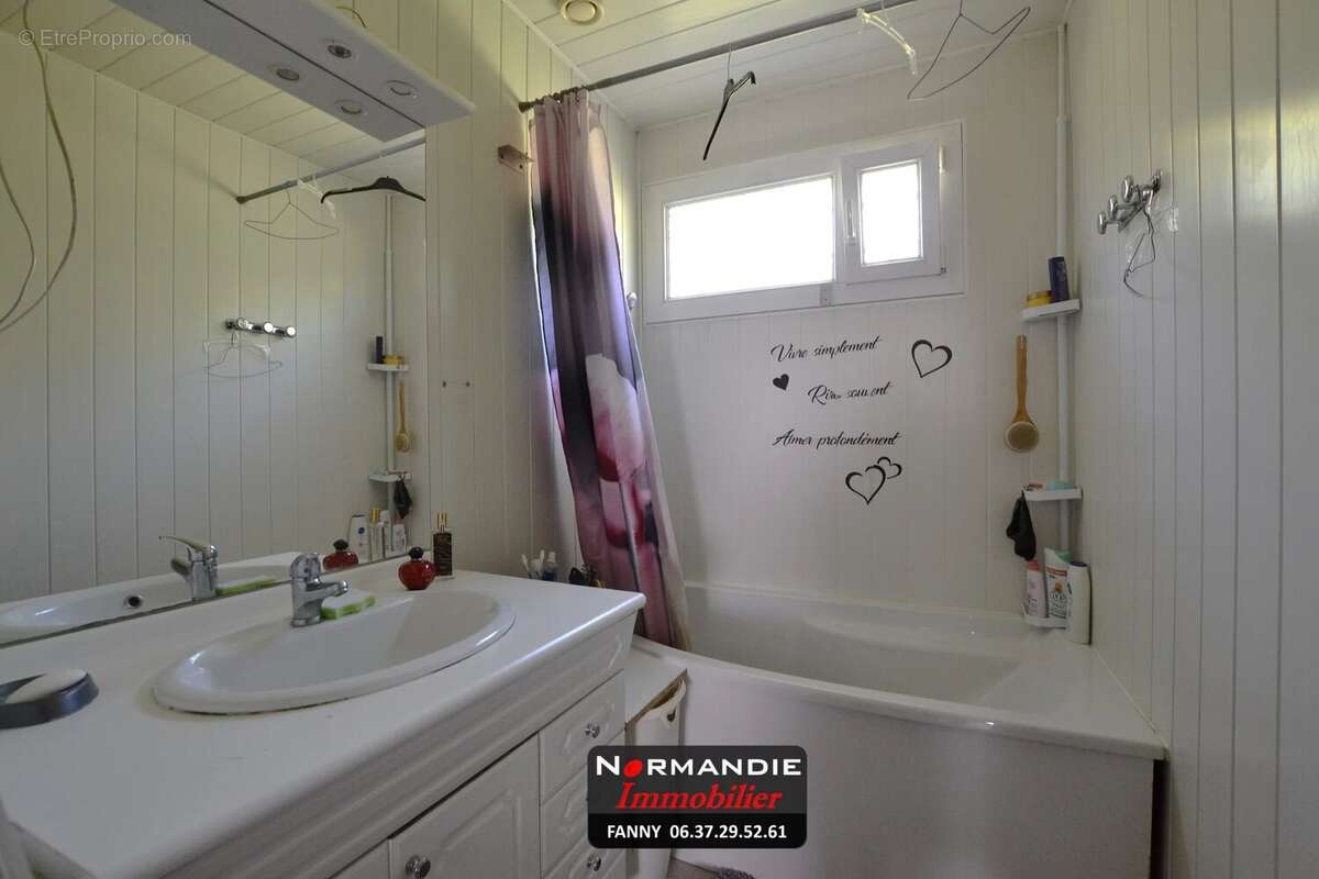 Maison à BACQUEVILLE-EN-CAUX