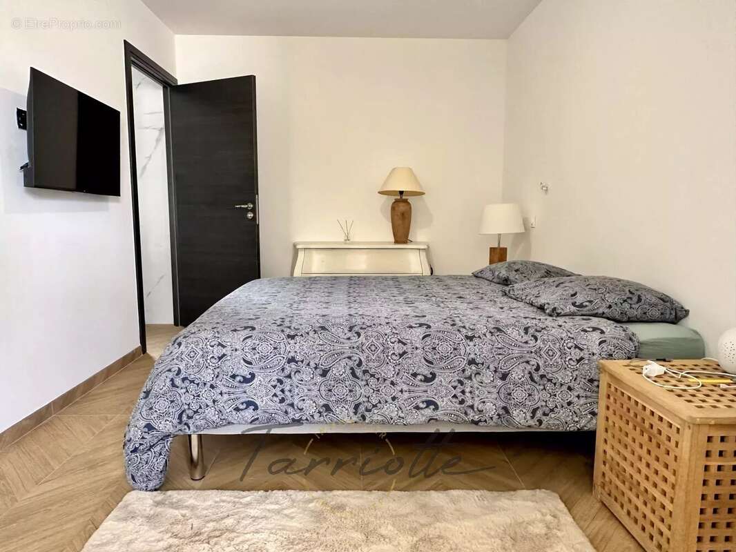 Maison à MONTELIMAR