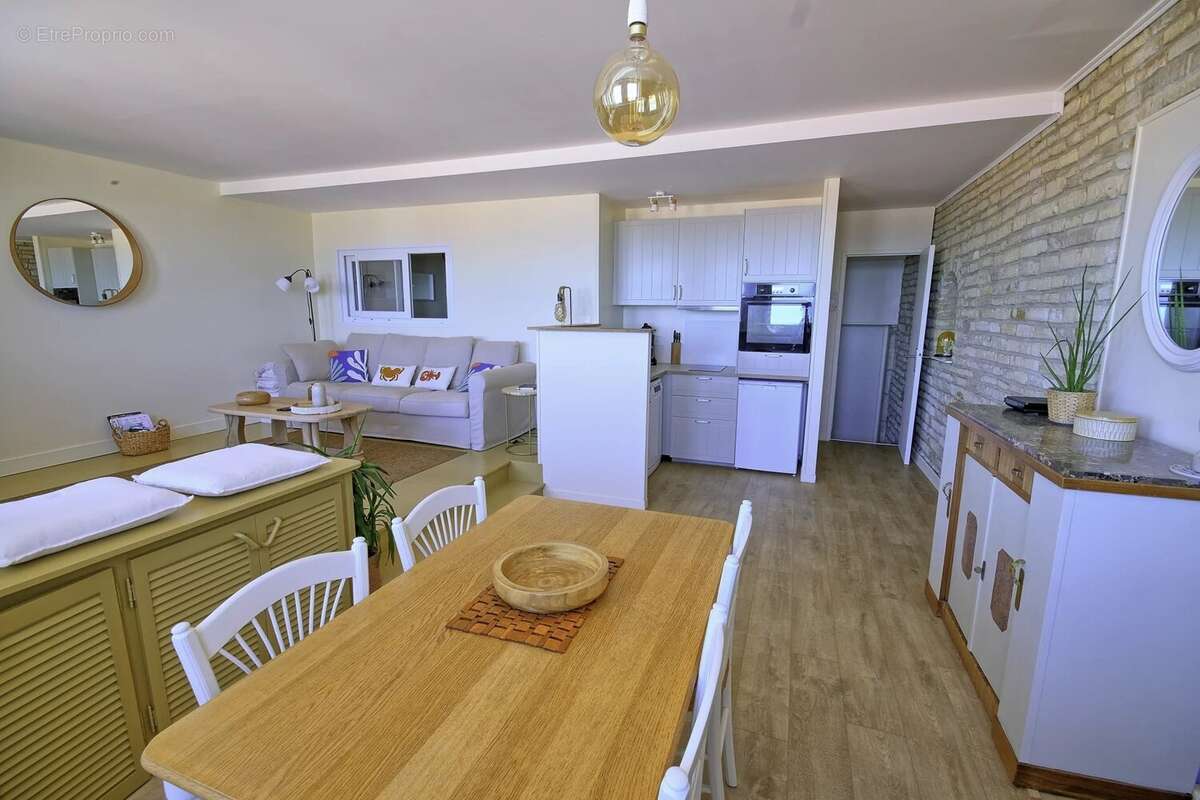 Appartement à SAINT-AUBIN-SUR-MER