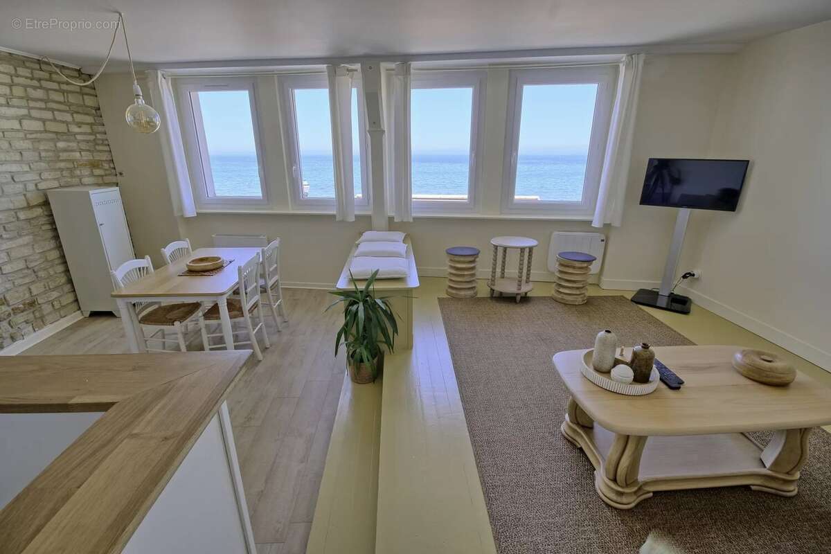 Appartement à SAINT-AUBIN-SUR-MER