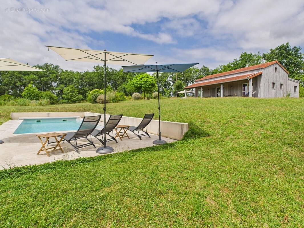 Maison à CASTILLONNES