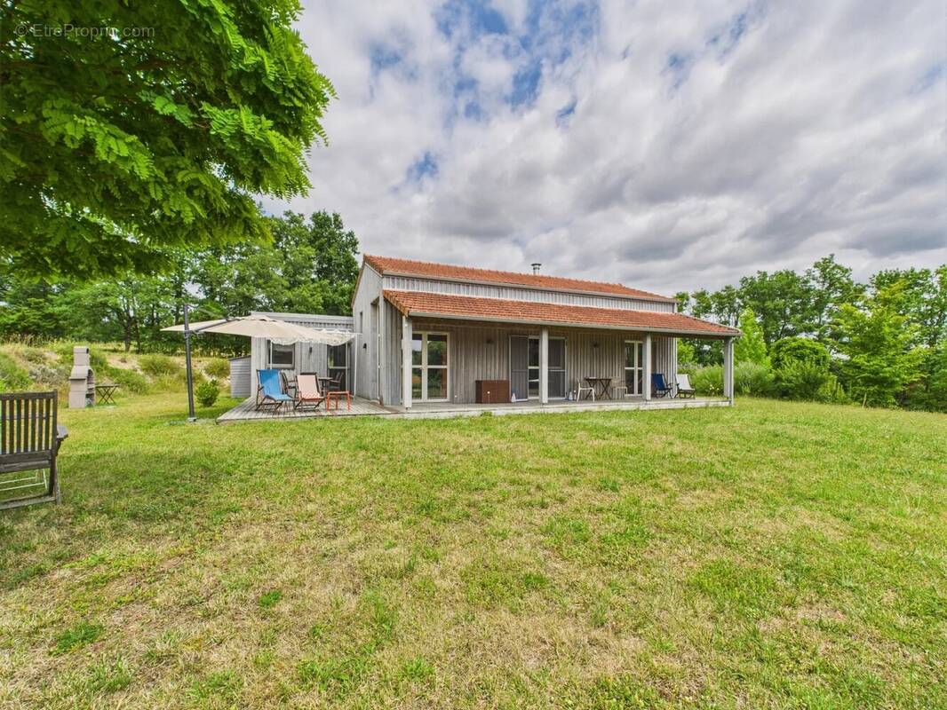 Maison à CASTILLONNES