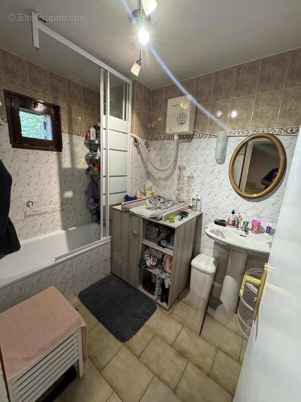 Maison à PELISSANNE