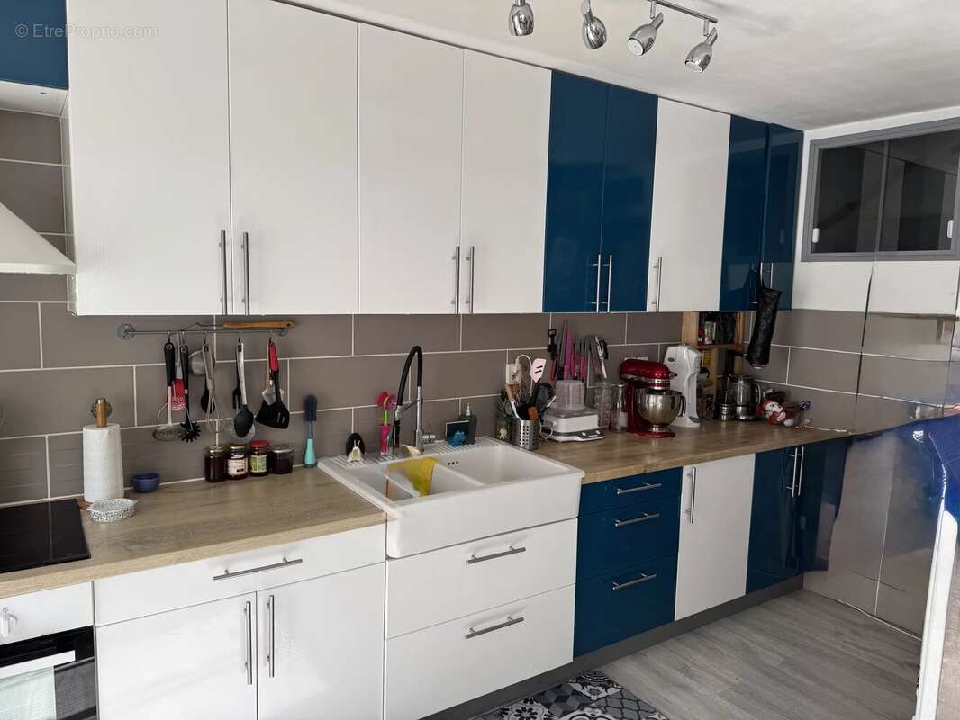 Maison à PELISSANNE