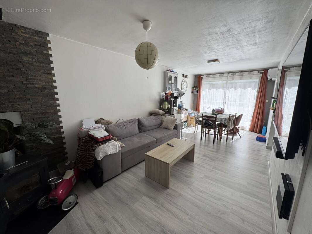 Maison à PELISSANNE