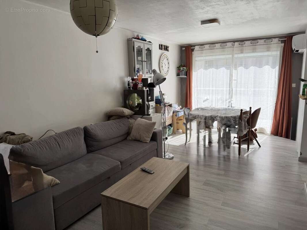 Maison à PELISSANNE