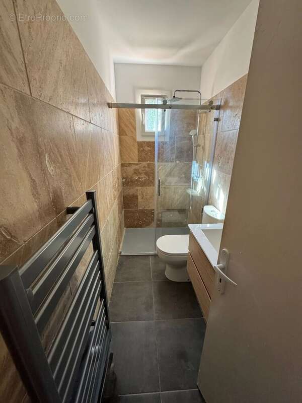 Maison à PELISSANNE