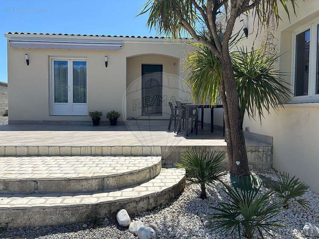 Maison à SAINT-SULPICE-DE-ROYAN