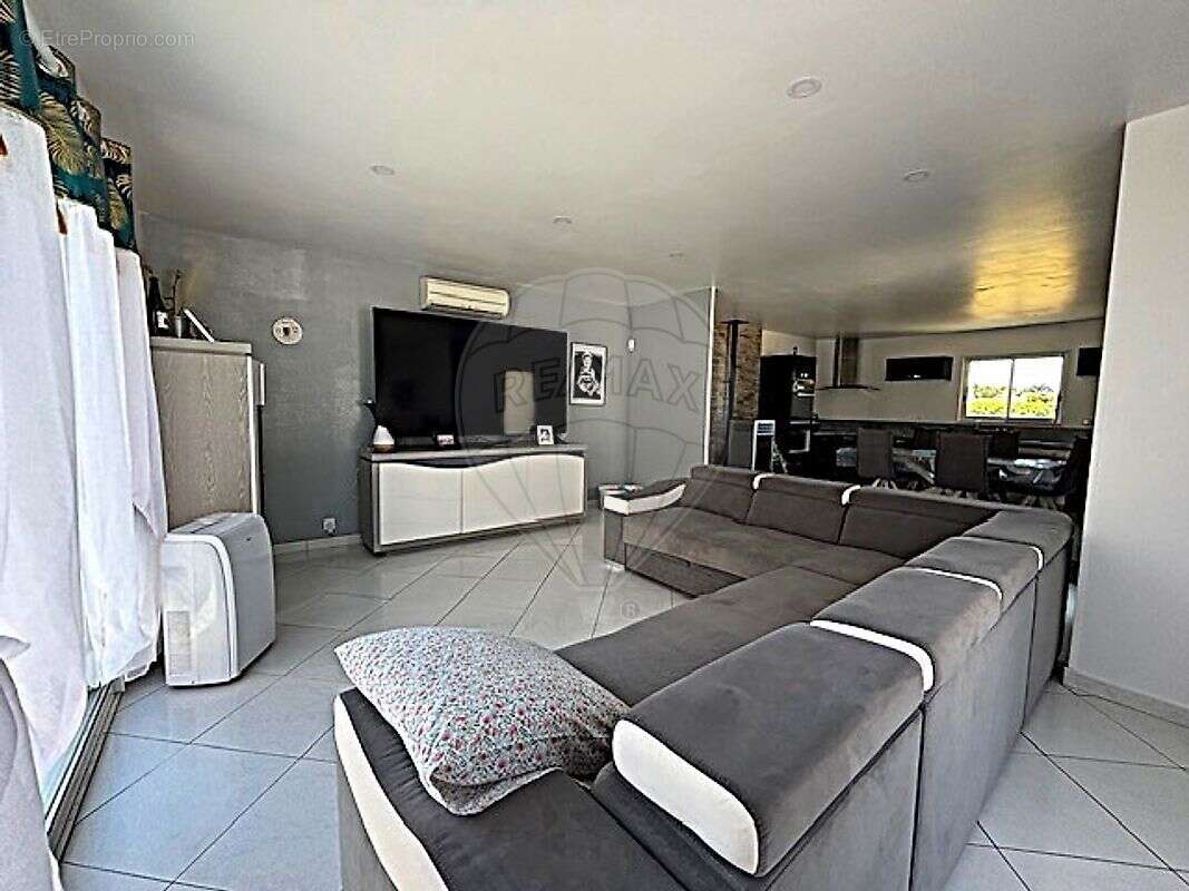 Maison à SAINT-SULPICE-DE-ROYAN