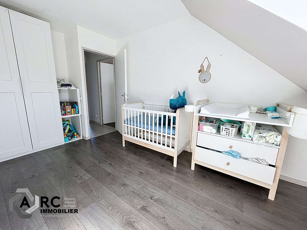 Maison à LA CHAPELLE-SAINT-MESMIN