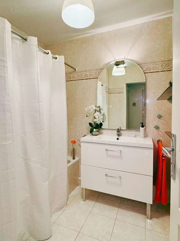 Appartement à HYERES