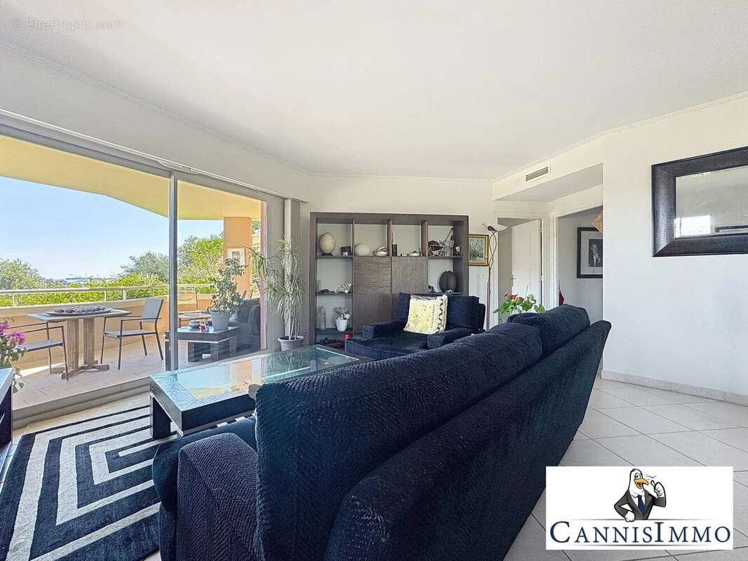 Appartement à MANDELIEU-LA-NAPOULE