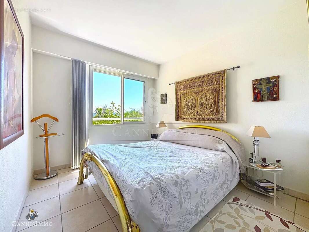 Appartement à MANDELIEU-LA-NAPOULE