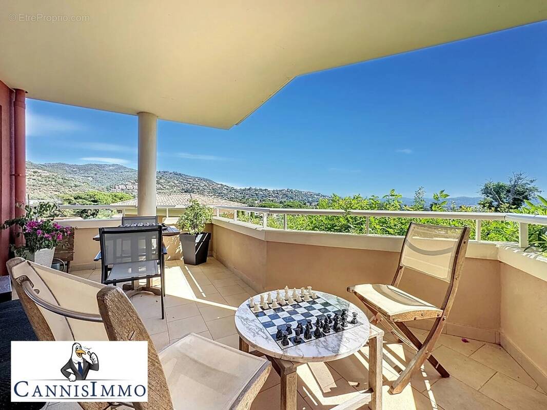 Appartement à MANDELIEU-LA-NAPOULE