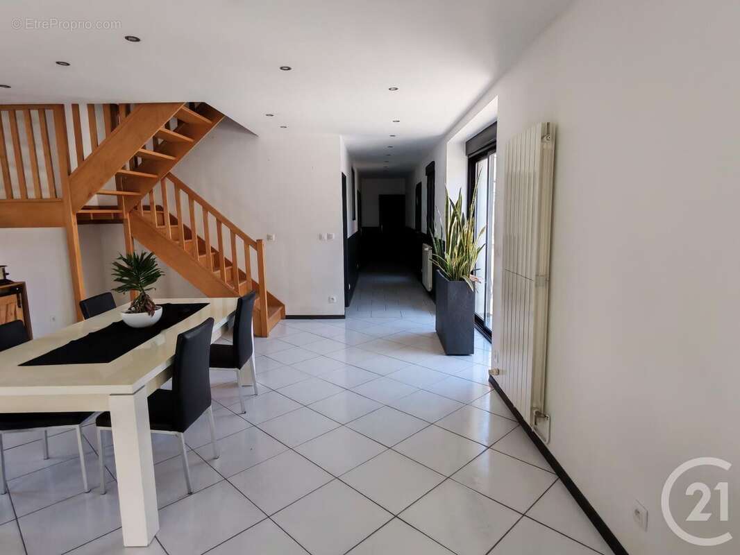 Photo 3 - Maison à NEUILLY-SOUS-CLERMONT