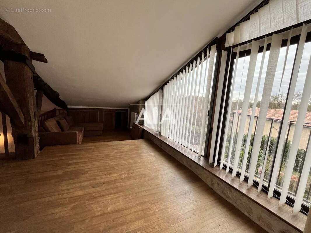 Maison à FONTENILLE