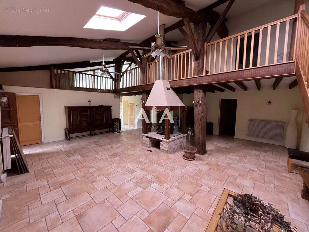 Maison à FONTENILLE