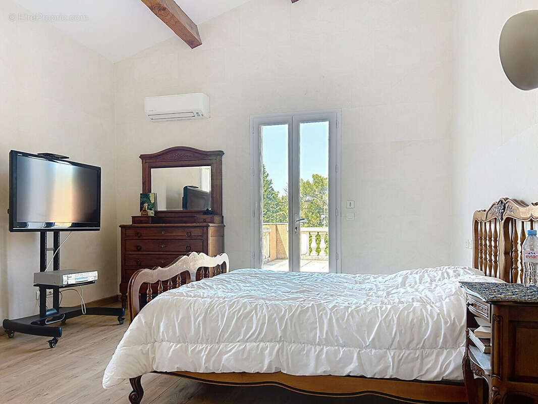 Maison à ROCHEFORT-DU-GARD