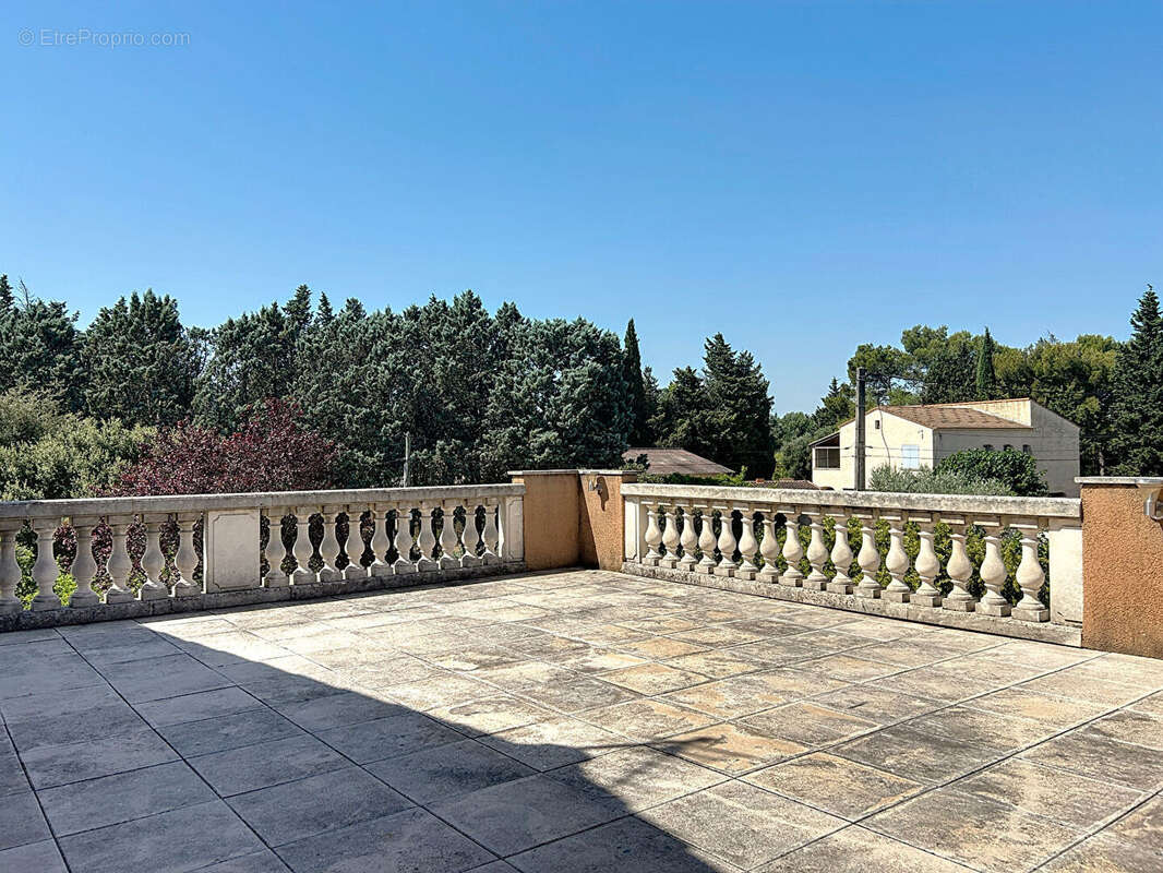 Maison à ROCHEFORT-DU-GARD