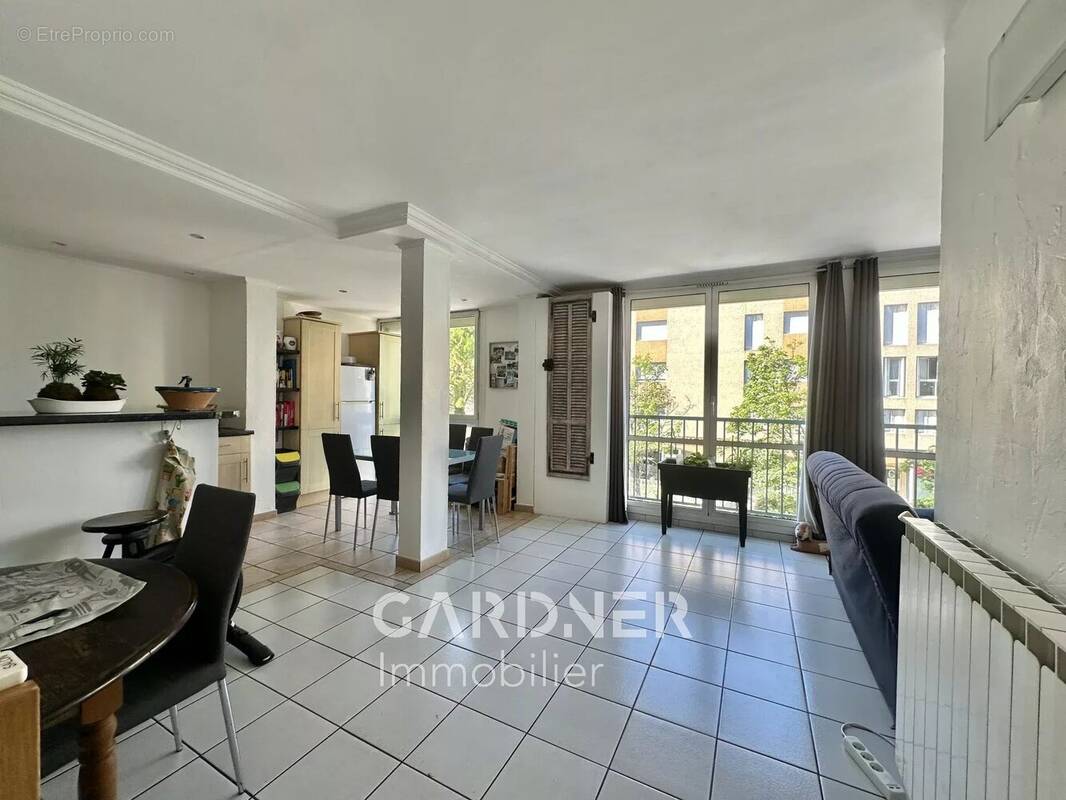 Appartement à AUBAGNE