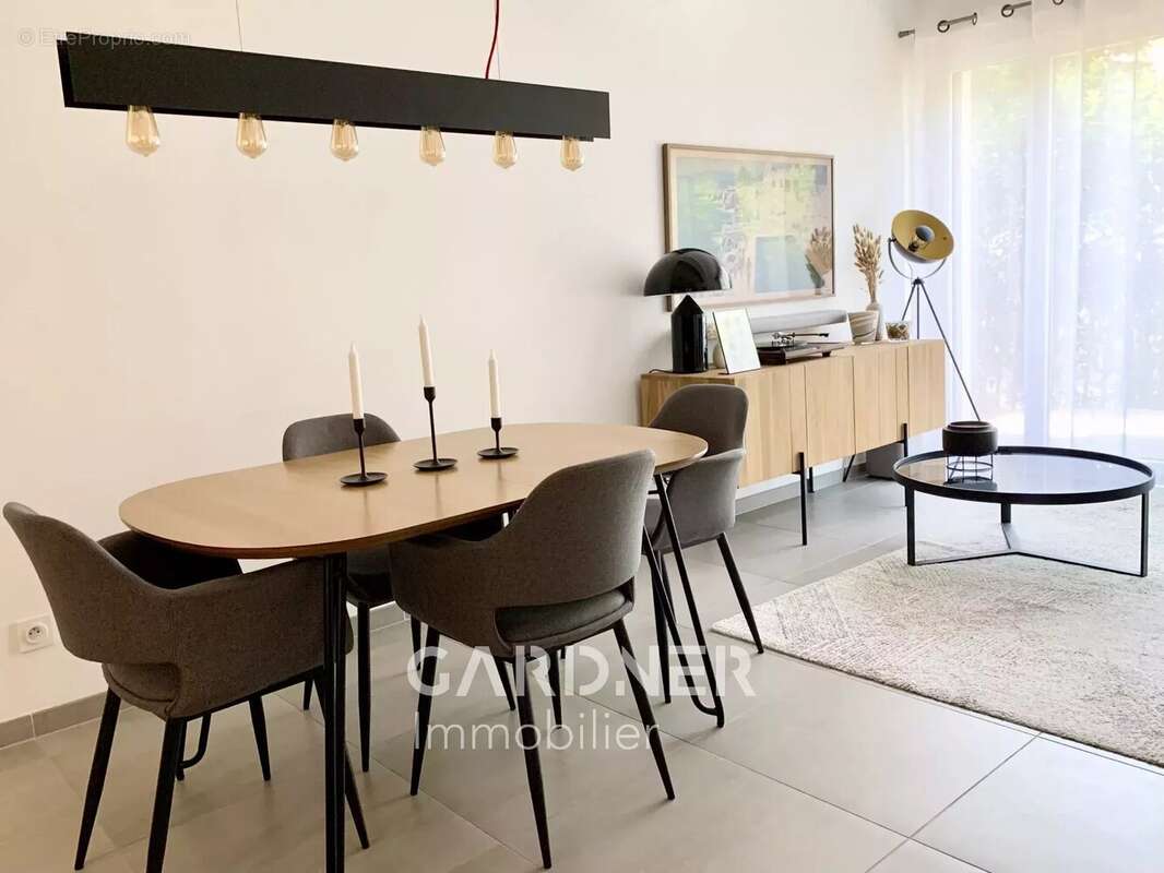 Appartement à MARSEILLE-9E