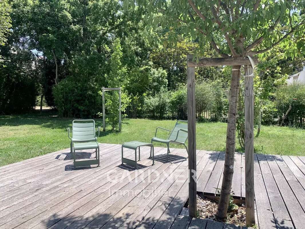 Appartement à MARSEILLE-9E