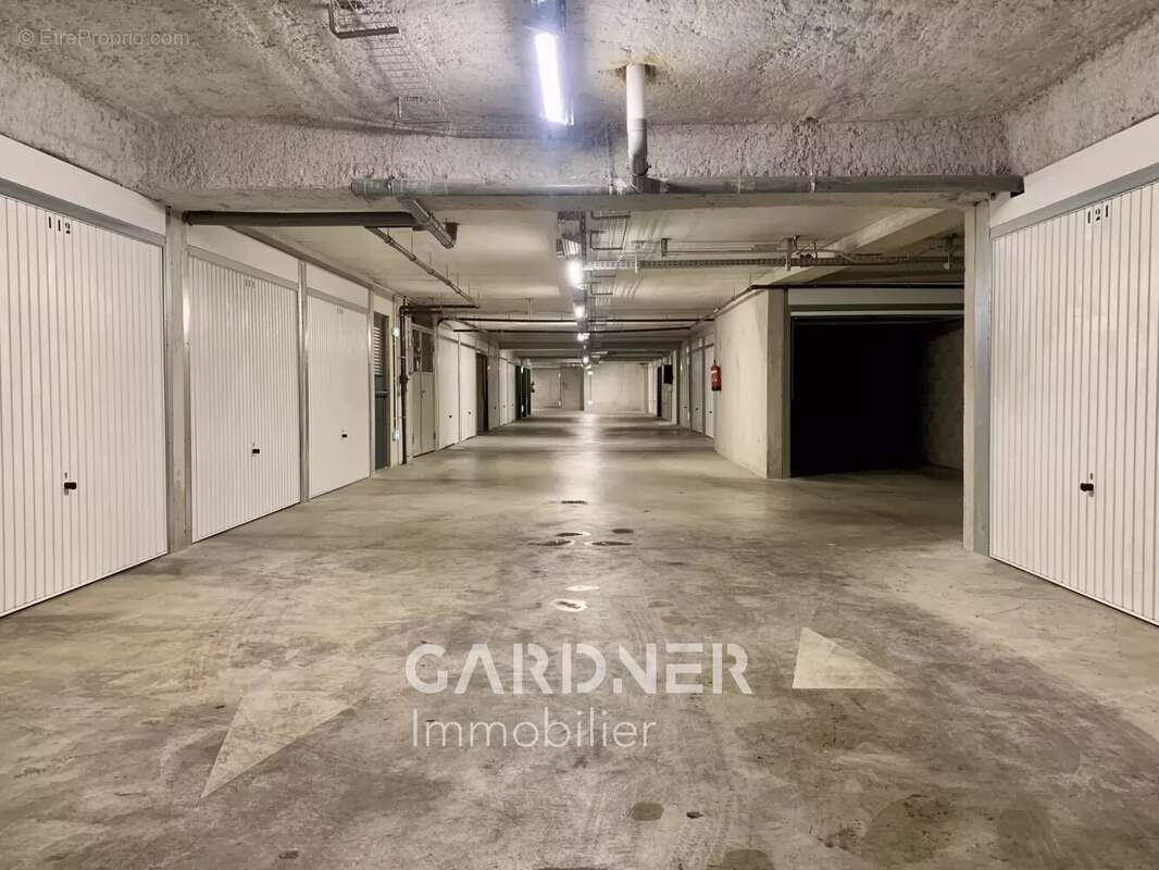 Appartement à MARSEILLE-9E