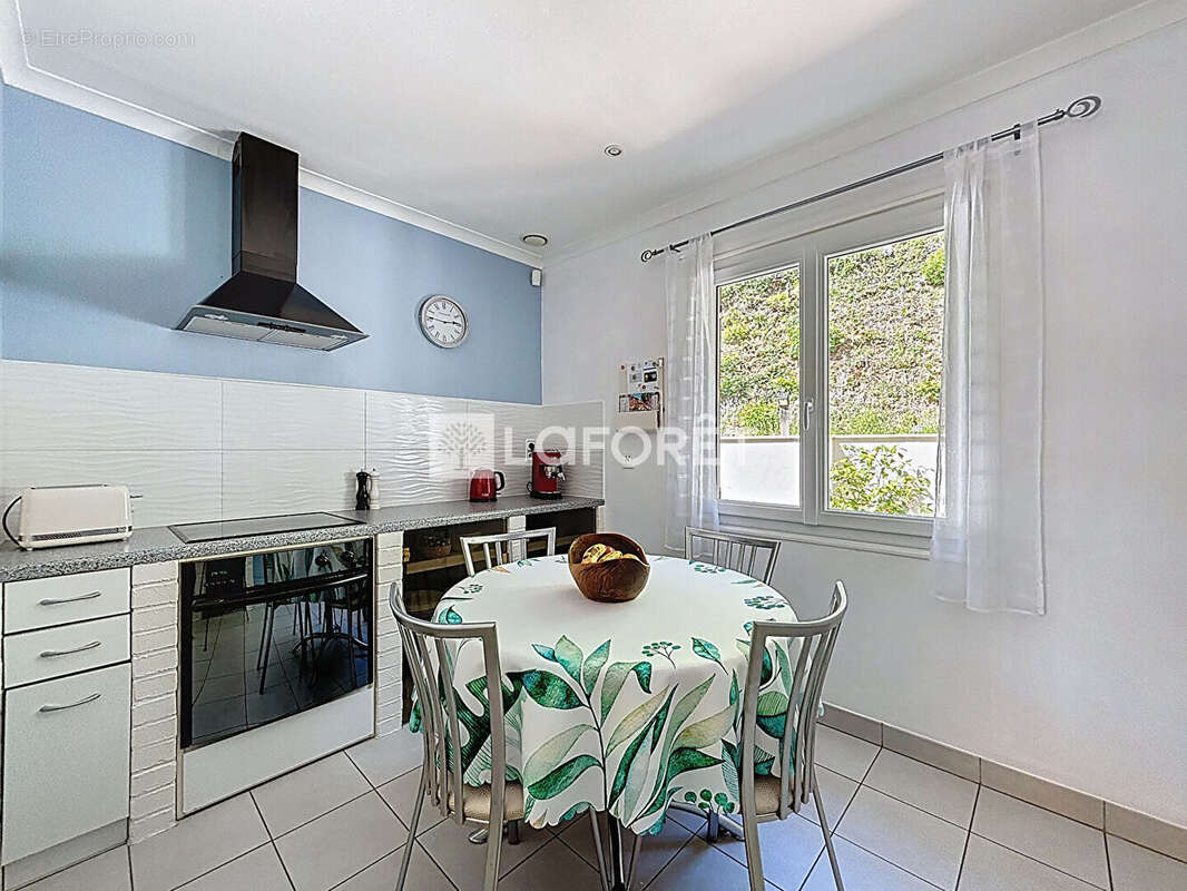 Maison à LA BONNEVILLE-SUR-ITON