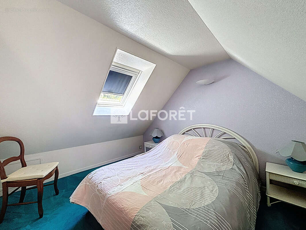 Maison à LA BONNEVILLE-SUR-ITON