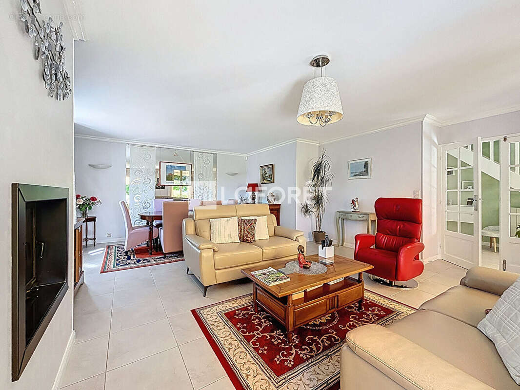 Maison à LA BONNEVILLE-SUR-ITON